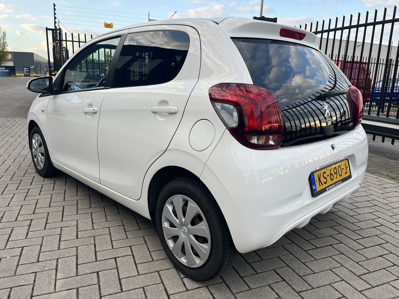 Peugeot 108 1.0 e-VTi Active foto 10