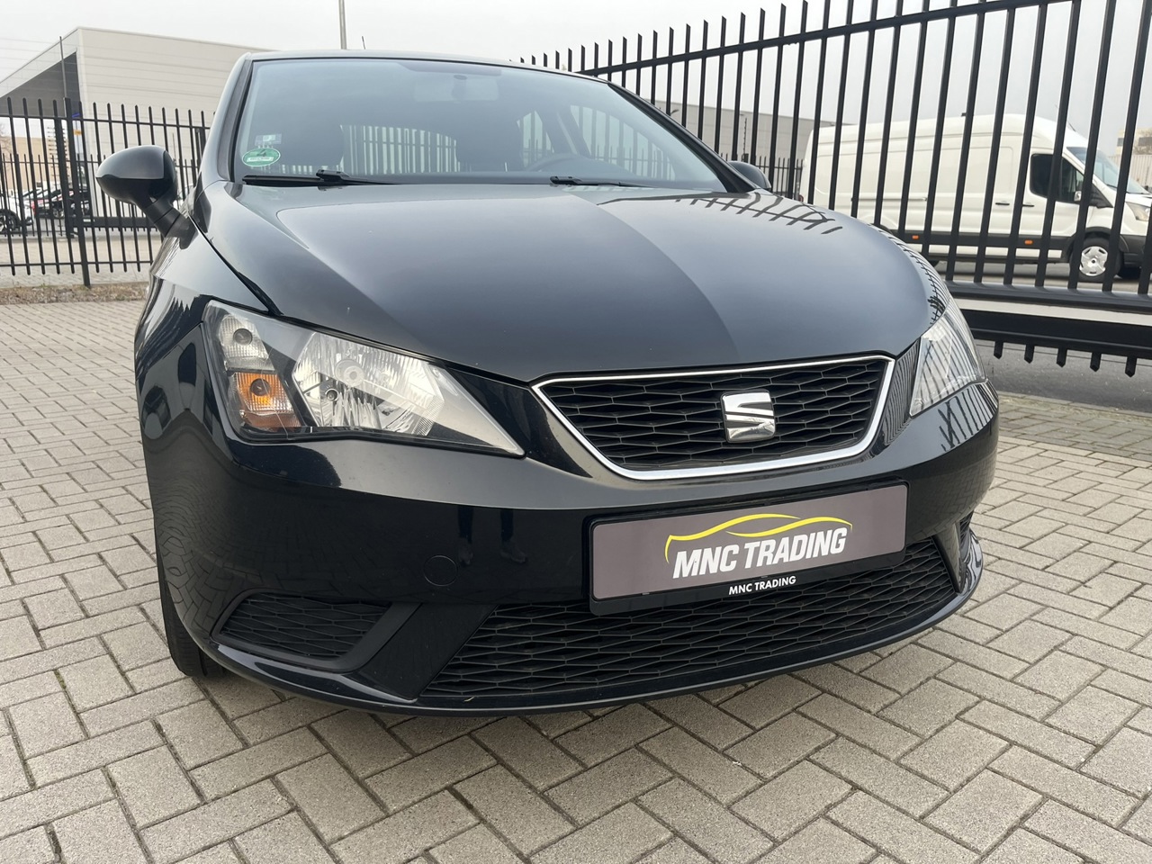 SEAT Ibiza 1.0 MPI Reference 2018 / Bluetooth Touchscreen Airco Parkeersensoren foto 7