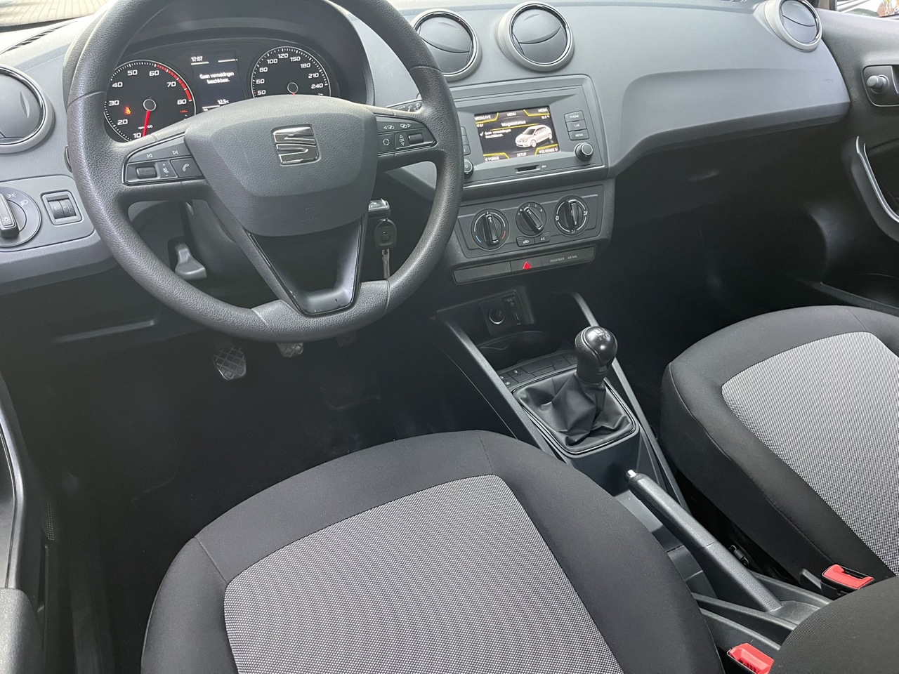 SEAT Ibiza 1.0 MPI Reference 2018 / Bluetooth Touchscreen Airco Parkeersensoren foto 18