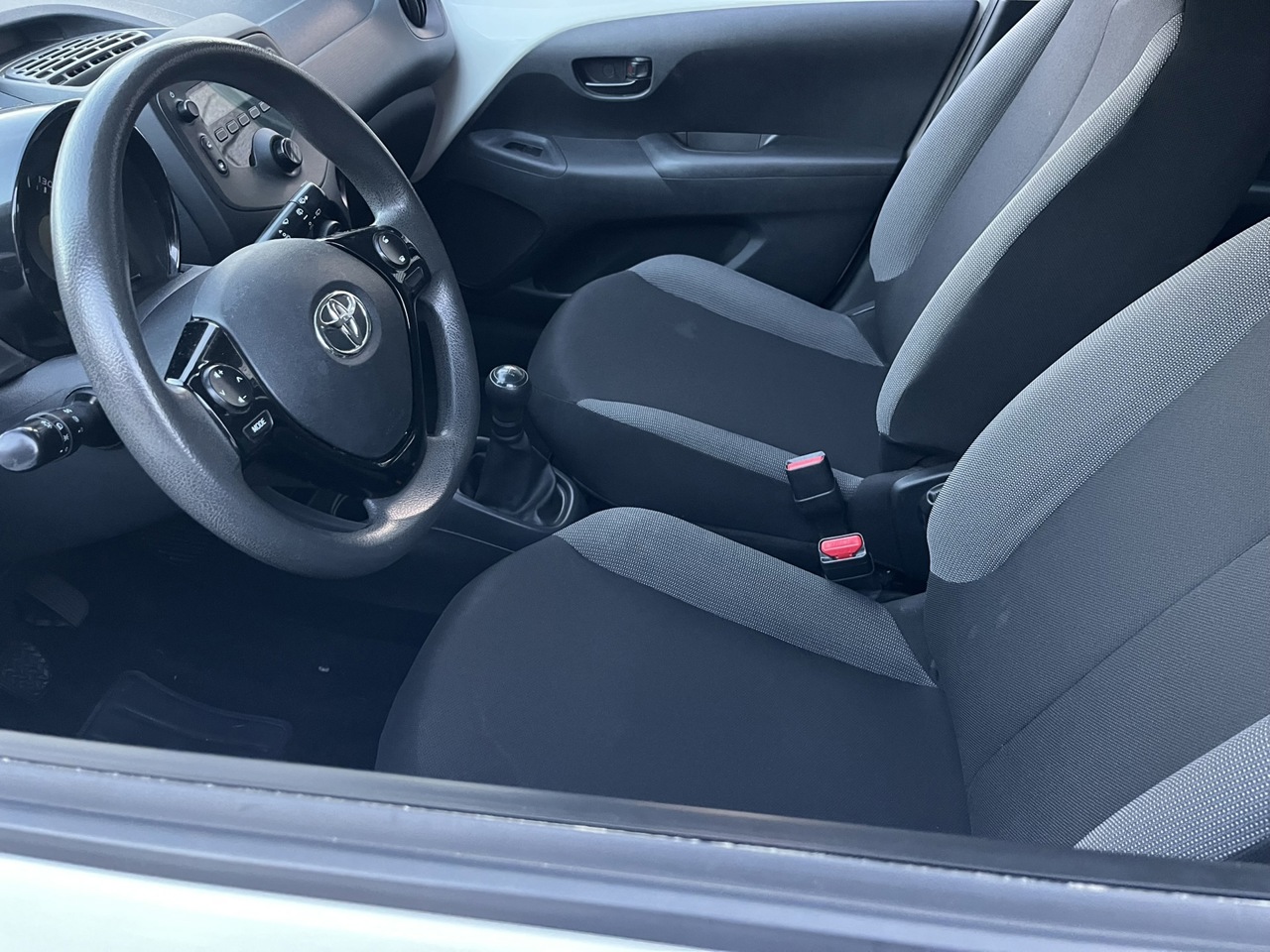 Toyota Aygo 1.0 VVT-i x Airco Xenon Blue NIEUWE KOPPELING foto 11