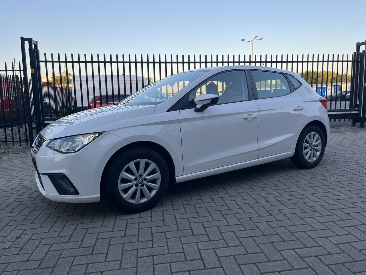 SEAT Ibiza 1.0 Reference Xenon LED Bluetooth foto 3