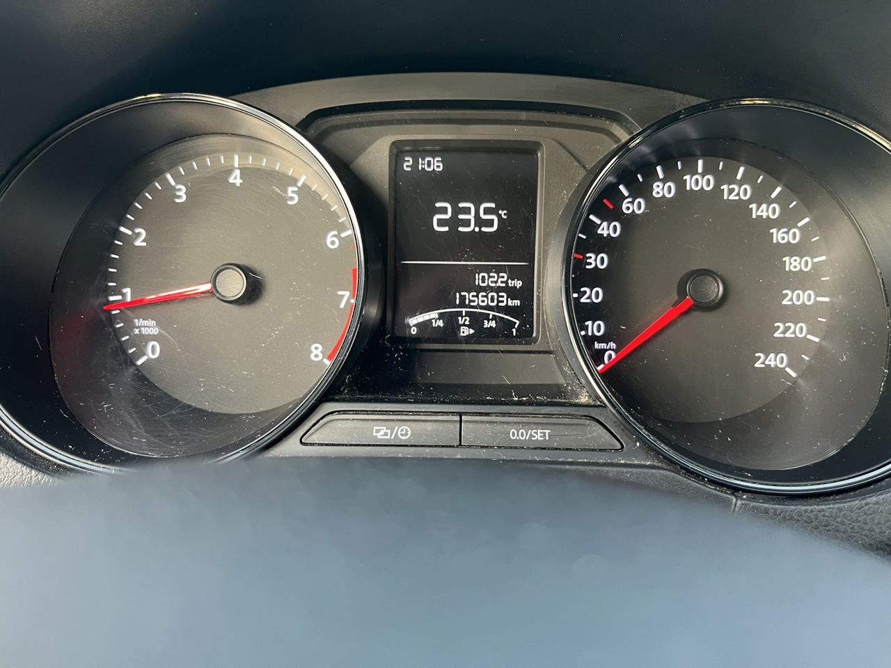 Volkswagen Polo 1.0 75PK Airco Bluetooth Parkeersensoren foto 16