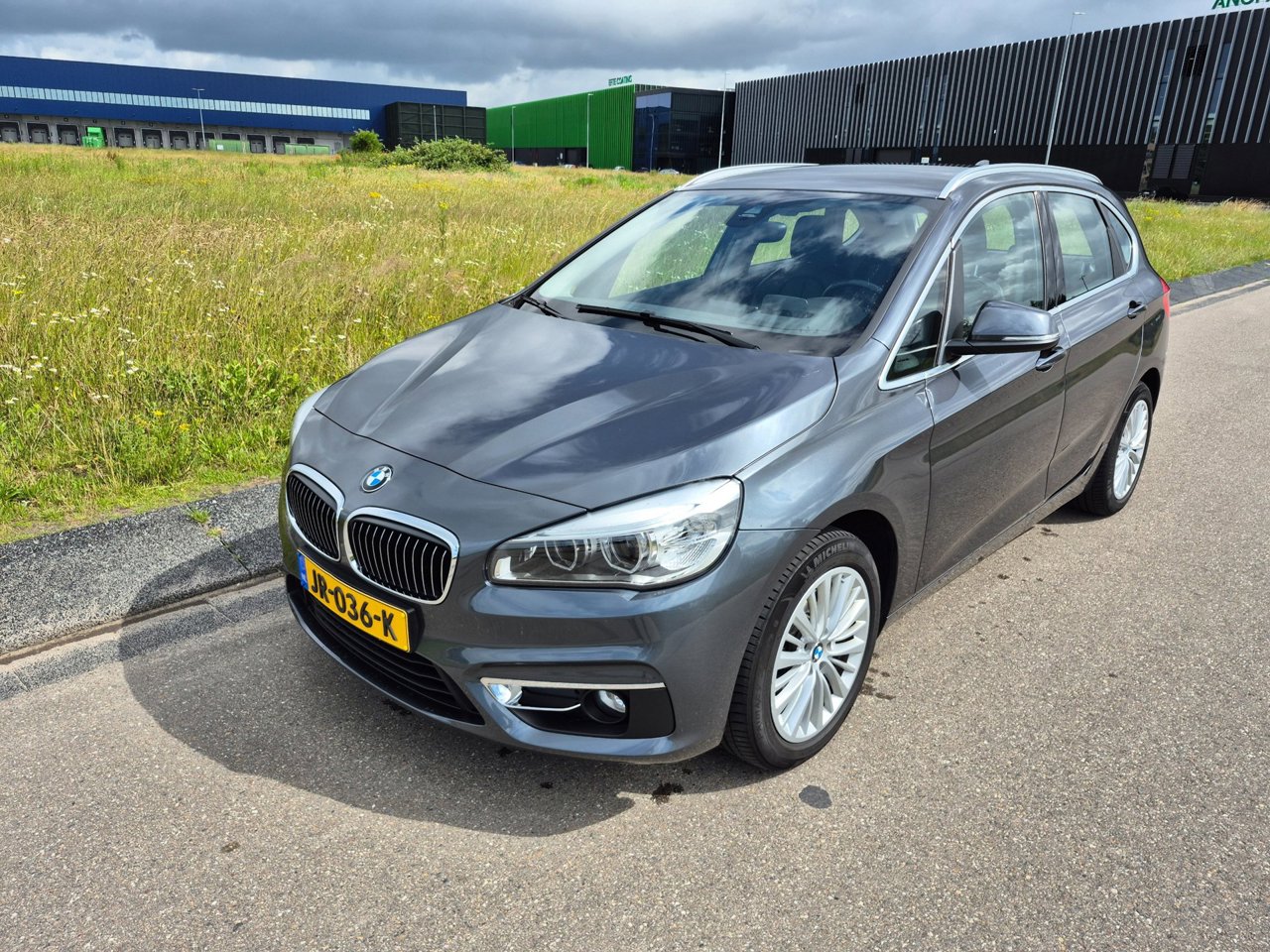 BMW 2-serie Active Tourer 218i Centennial High Executive Dealer Onderhouden foto 1