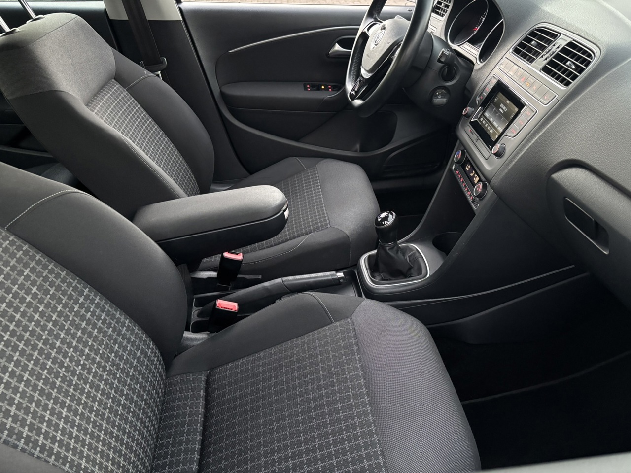 Volkswagen Polo 1.0 75PK Comfortline Topstaat APK 09-2028 foto 14