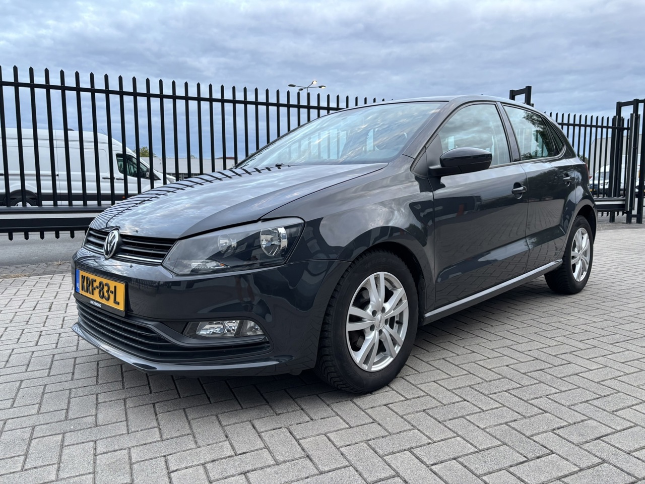 Volkswagen Polo 1.0 44KW 60PK Trendline 2017 APK nieuw foto 1
