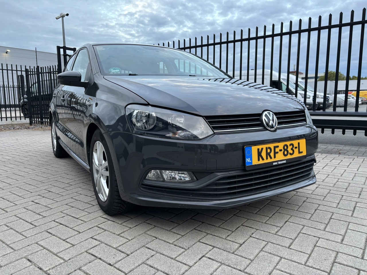 Volkswagen Polo 1.0 44KW 60PK Trendline 2017 APK nieuw foto 4